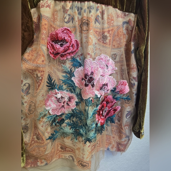 Aratta Silent Journey Velvet A Tulip Garden Jacket Size Small - Picture 12 of 12
